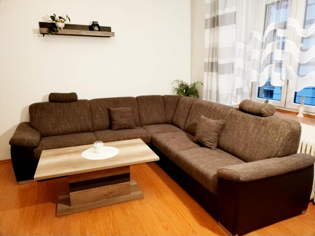 Apartman Isabel Дечин Экстерьер фото